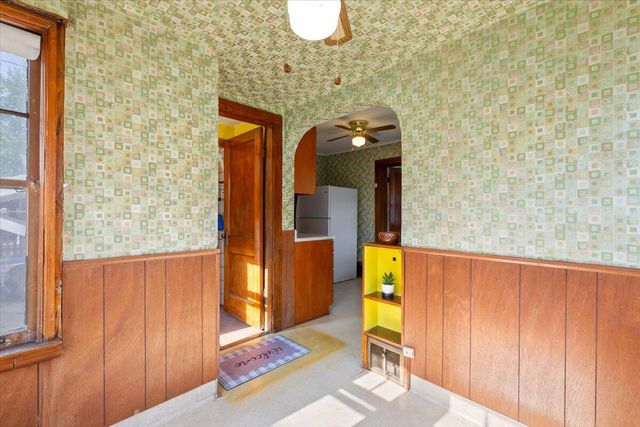 723 N 30TH Street, Council Bluffs, IA 51501