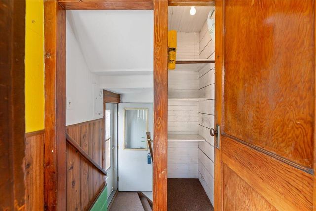 723 N 30TH Street, Council Bluffs, IA 51501