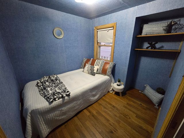 723 N 30TH Street, Council Bluffs, IA 51501