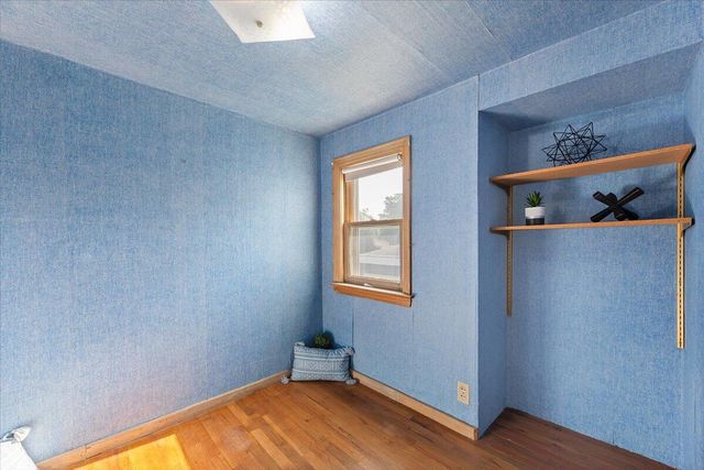 723 N 30TH Street, Council Bluffs, IA 51501