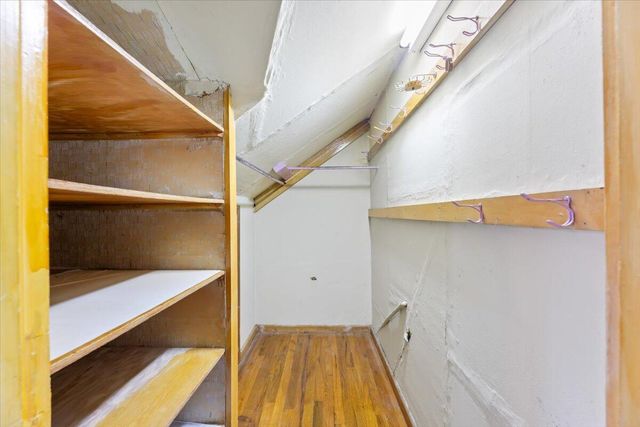 723 N 30TH Street, Council Bluffs, IA 51501