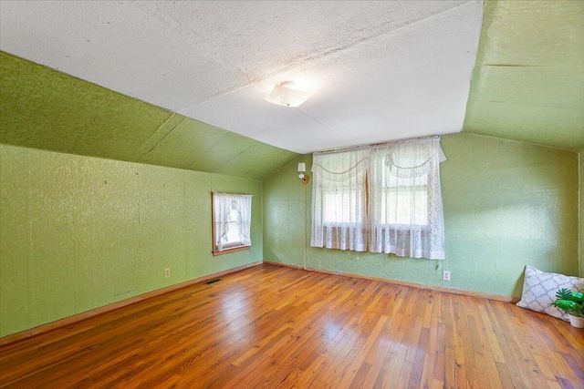 723 N 30TH Street, Council Bluffs, IA 51501