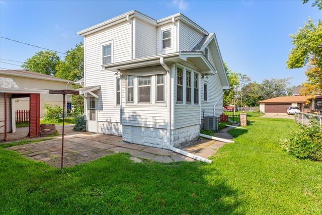 723 N 30TH Street, Council Bluffs, IA 51501