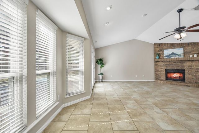 630 Berkley Drive, Grapevine, TX 76051