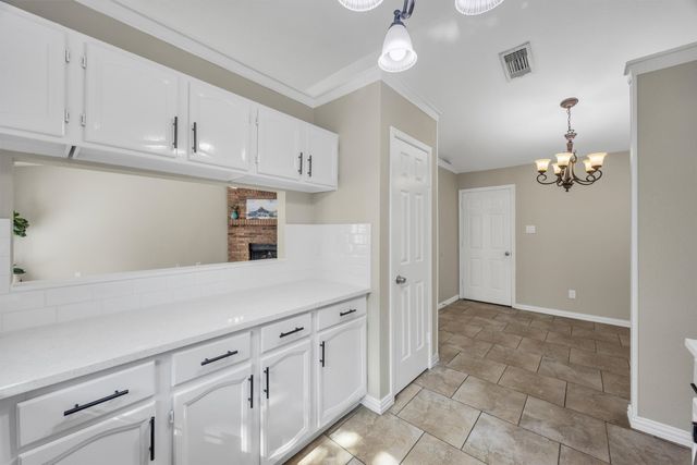 630 Berkley Drive, Grapevine, TX 76051