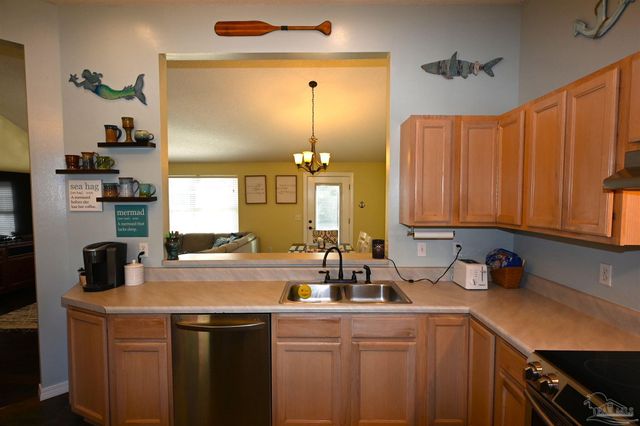 7409 Frankfort St, Navarre, FL 32566