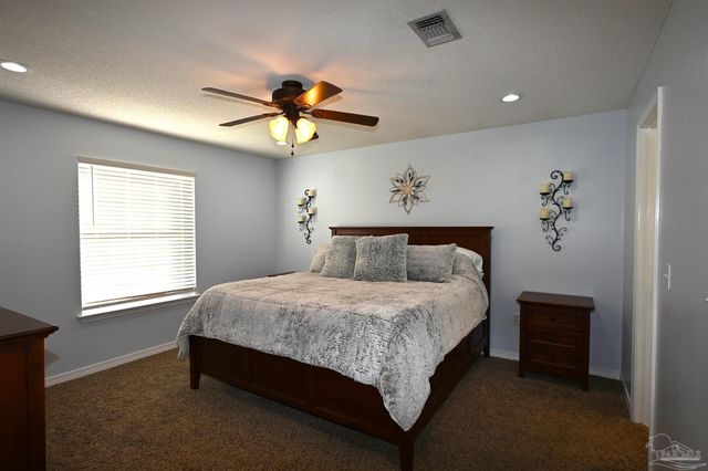 7409 Frankfort St, Navarre, FL 32566