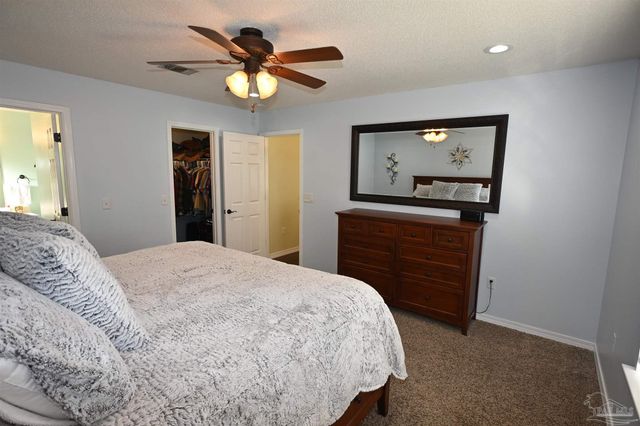 7409 Frankfort St, Navarre, FL 32566