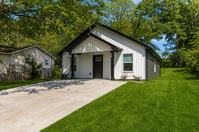 561 Bee Street, Spartanburg, SC 29301