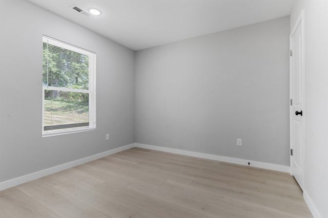 561 Bee Street, Spartanburg, SC 29301