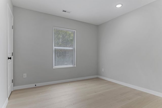 561 Bee Street, Spartanburg, SC 29301