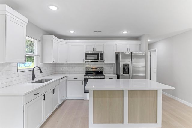 561 Bee Street, Spartanburg, SC 29301