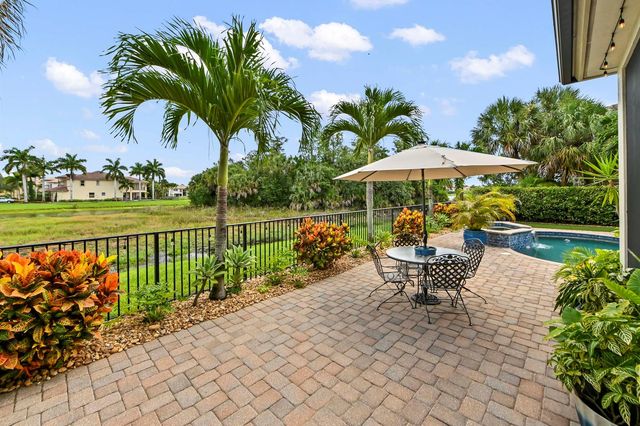8729 Wellington View Drive, West Palm Beach, FL 33411