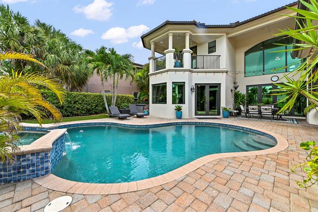 8729 Wellington View Drive, West Palm Beach, FL 33411
