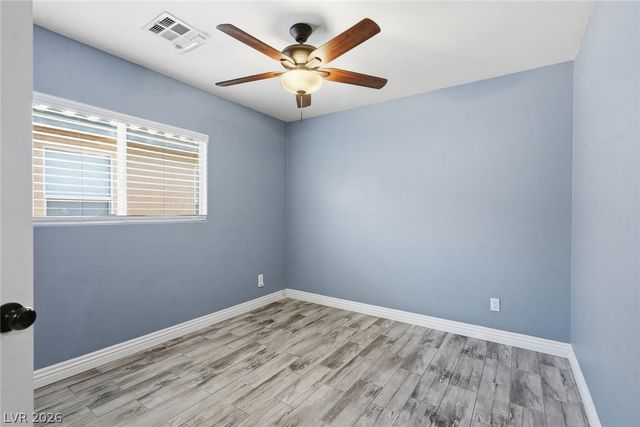 8432 Warthen Meadows Street, Las Vegas, NV 89131
