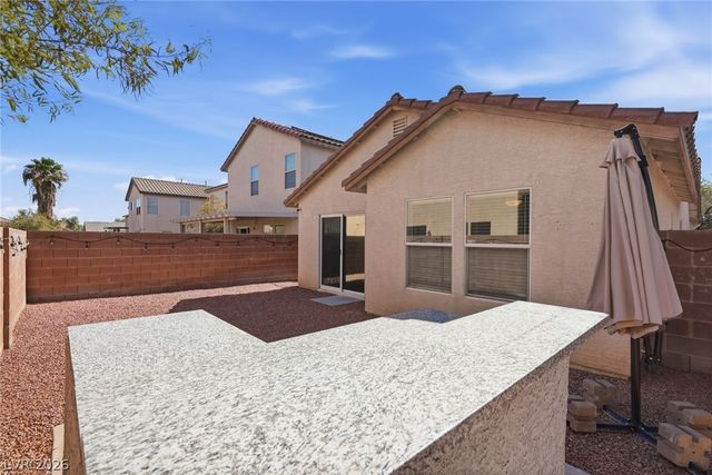 8432 Warthen Meadows Street, Las Vegas, NV 89131