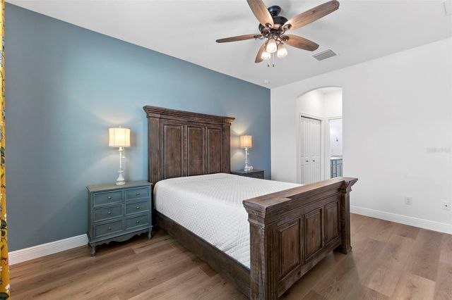 5062 EMERALD ACRES WAY, Zephyrhills, FL 33541