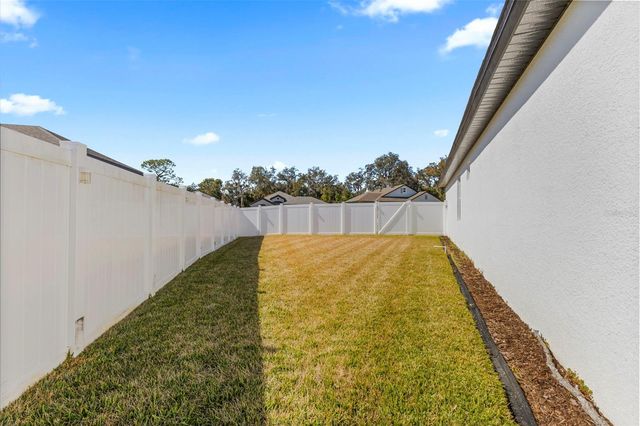 5062 EMERALD ACRES WAY, Zephyrhills, FL 33541