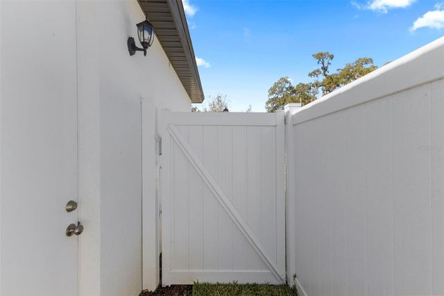 5062 EMERALD ACRES WAY, Zephyrhills, FL 33541