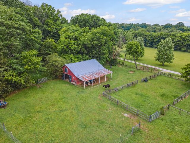 6873 Giles Hill Rd, College Grove, TN 37046