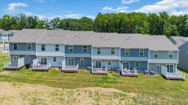 738 Cottoncloud Dr, Lebanon, TN 37090