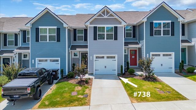 738 Cottoncloud Dr, Lebanon, TN 37090
