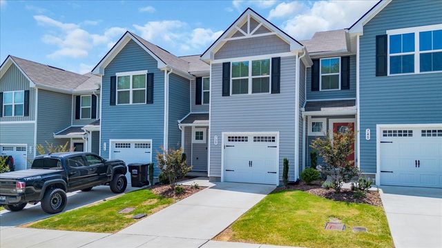 738 Cottoncloud Dr, Lebanon, TN 37090