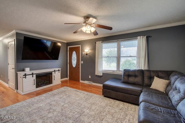 126 Clay Little Road, Elizabethton, TN 37643