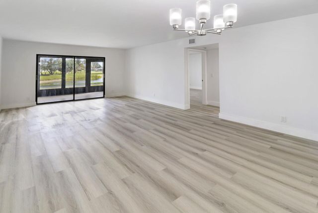 7270 Ashford Place 106, Delray Beach, FL 33446