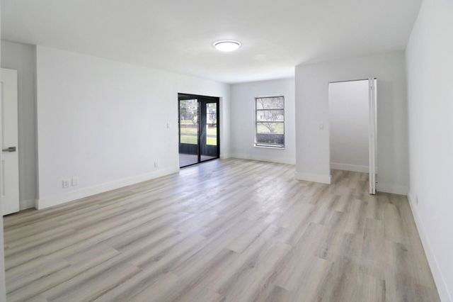 7270 Ashford Place 106, Delray Beach, FL 33446