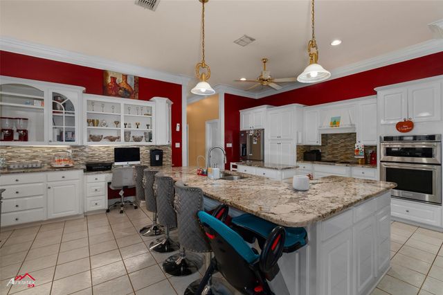 520 Parklane Drive, Bossier City, LA 71111