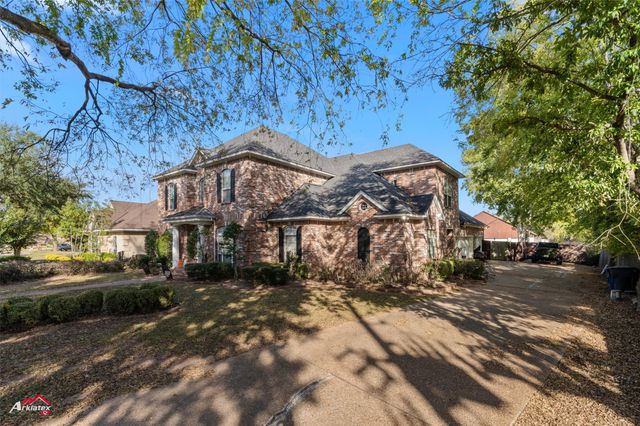 520 Parklane Drive, Bossier City, LA 71111