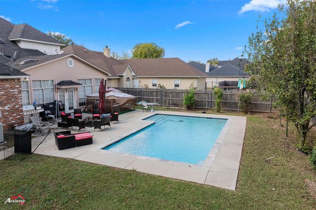 520 Parklane Drive, Bossier City, LA 71111