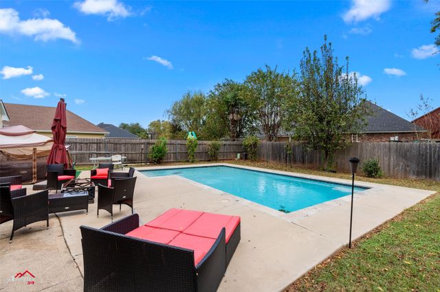 520 Parklane Drive, Bossier City, LA 71111