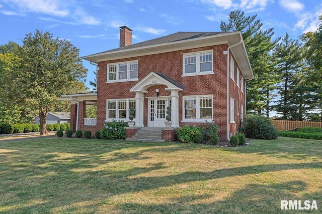 1835 MOUND Road, Jacksonville, IL 62650