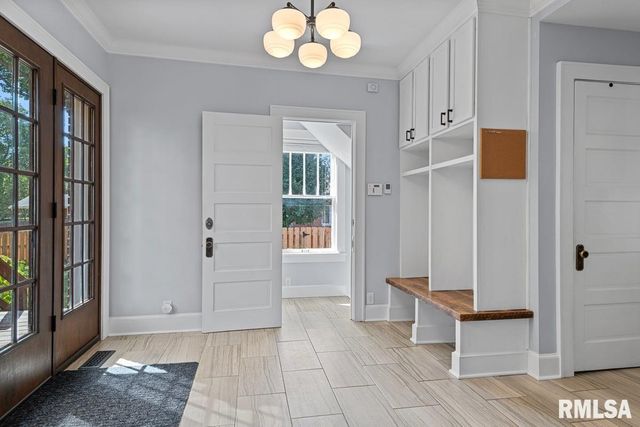 1835 MOUND Road, Jacksonville, IL 62650