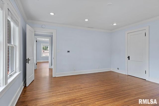 1835 MOUND Road, Jacksonville, IL 62650