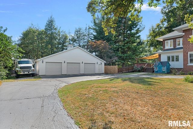 1835 MOUND Road, Jacksonville, IL 62650