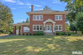 1835 MOUND Road, Jacksonville, IL 62650