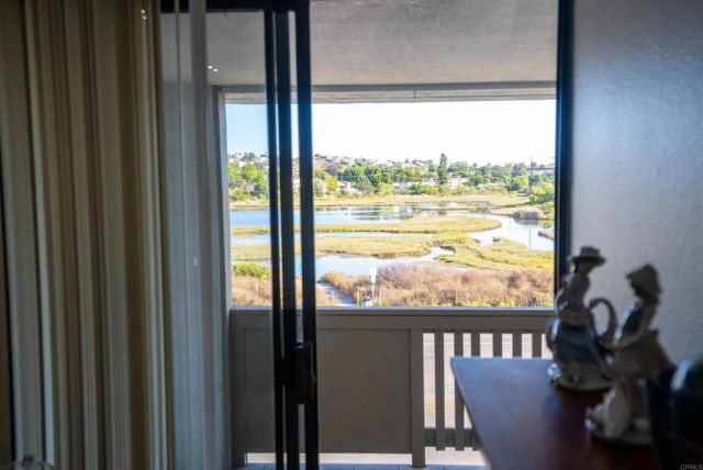 3098 Rue D'Orleans 311, San Diego, CA 92110