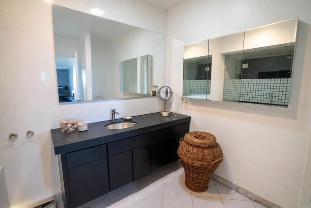 3098 Rue D'Orleans 311, San Diego, CA 92110