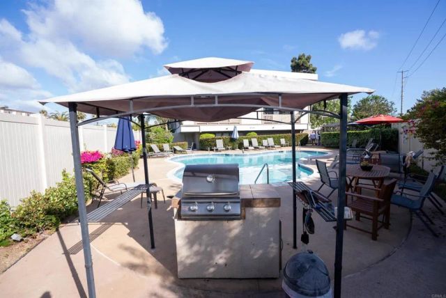 3098 Rue D'Orleans 311, San Diego, CA 92110