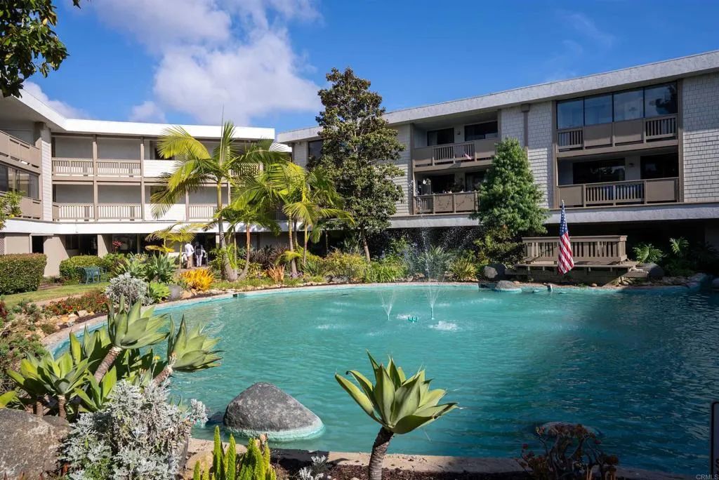 3098 Rue D'Orleans 311, San Diego, CA 92110