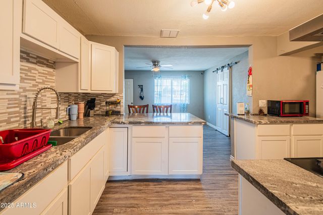 206 N 5TH Street, Avondale, AZ 85323