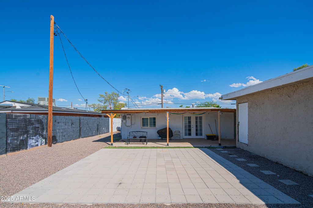 206 N 5TH Street, Avondale, AZ 85323
