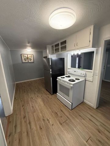 619 S Ash Street, Harrison, AR 72601