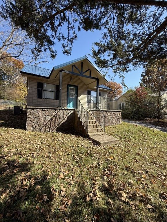 619 S Ash Street, Harrison, AR 72601