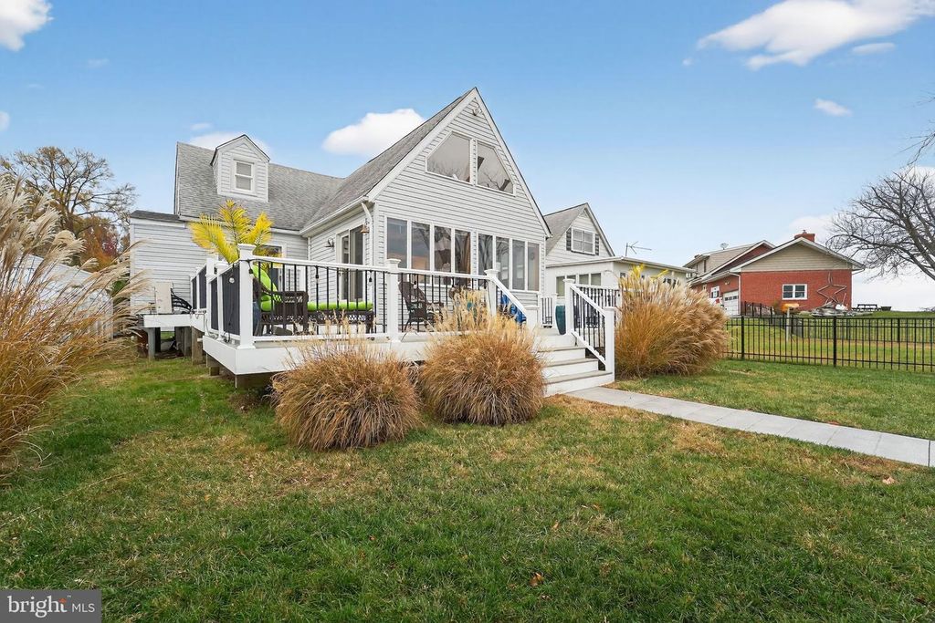 920 SENECA PARK, Middle River, MD 21220