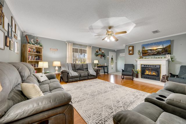 1876 Fm 906 E, Powderly, TX 75473