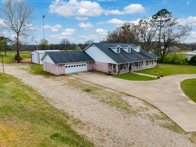 1876 Fm 906 E, Powderly, TX 75473